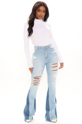 Sierra Vista Ripped Bootcut Jeans - Light Blue Wash